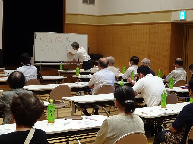 DSC01045.jpg