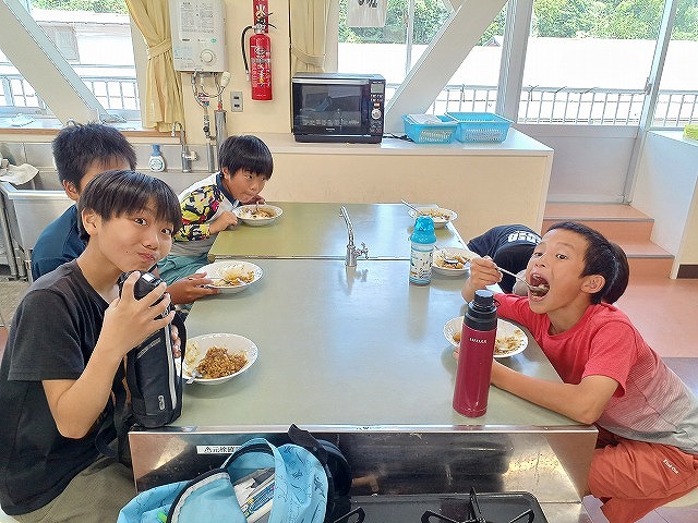 昼食1.jpg