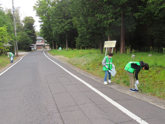 5.11 ごみ拾い (12).JPG