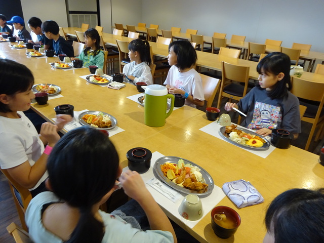 昼食３