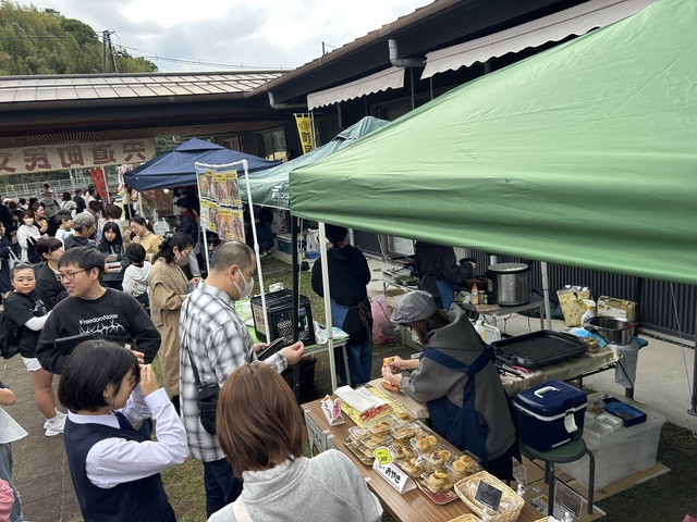 IMG_8424.jpg IMG_8424.jpg