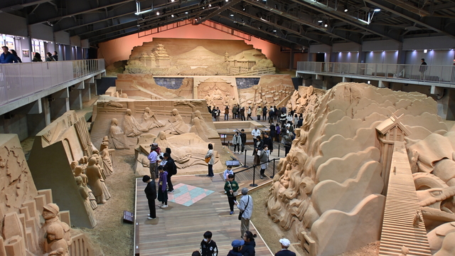 鳥取砂丘砂の美術館2