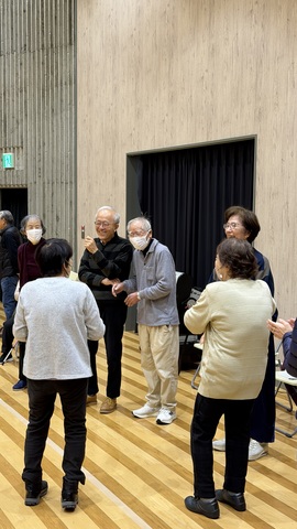 盛り上がる参加者