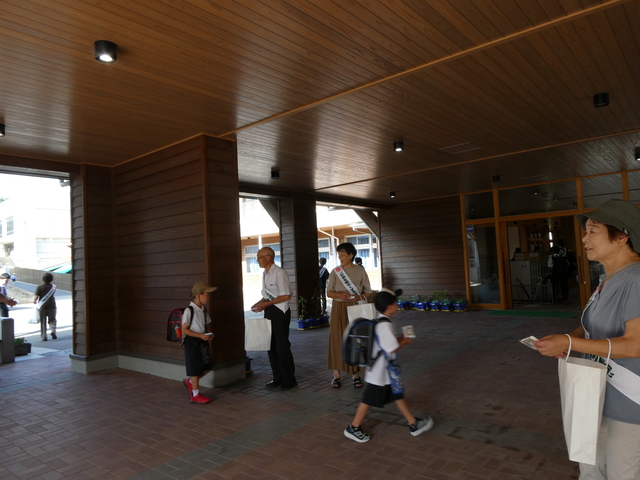 学園街頭活動