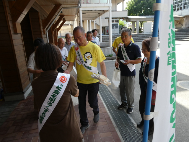 学園街頭活動